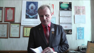 Сергей Джура в кабинете (Копировать).png